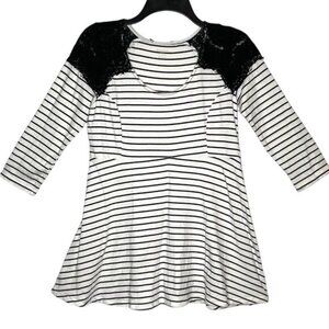 Motherhood Maternity Stripe & Lace Maternity Top M